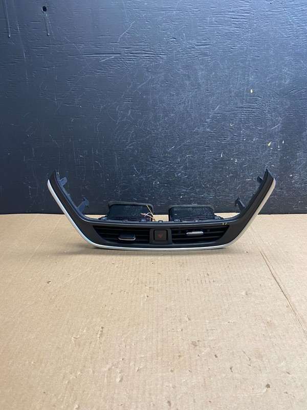 2016 2018 Nissan Maxima Center Dash Vent Ac Air Vent Trim Panel Bezel ae4456 DG