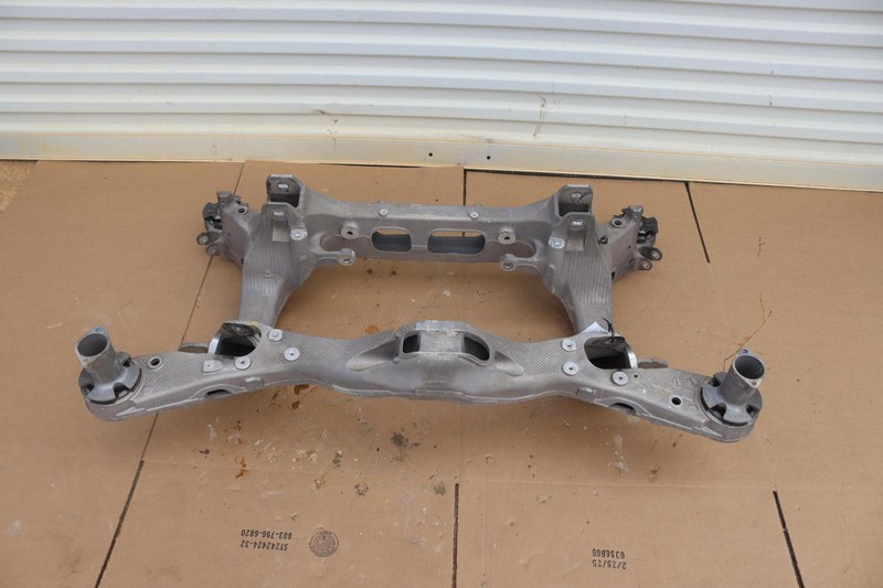 2010-2016 PORSCHE PANAMERA REAR SUSPENSION CROSSMEMBER SUBFRAME OEM