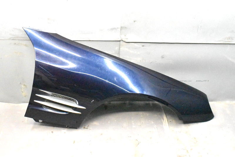03-08 Mercedes R230 SL500 SL550 SL55 AMG Fender Front Right Passenger Side OEM