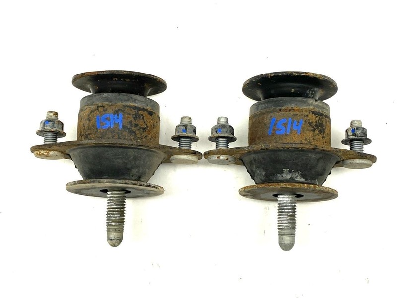 Body Mount With Bolt Set of 2 23280251 Fits 2015-2022 Chevrolet Colorado 87096
