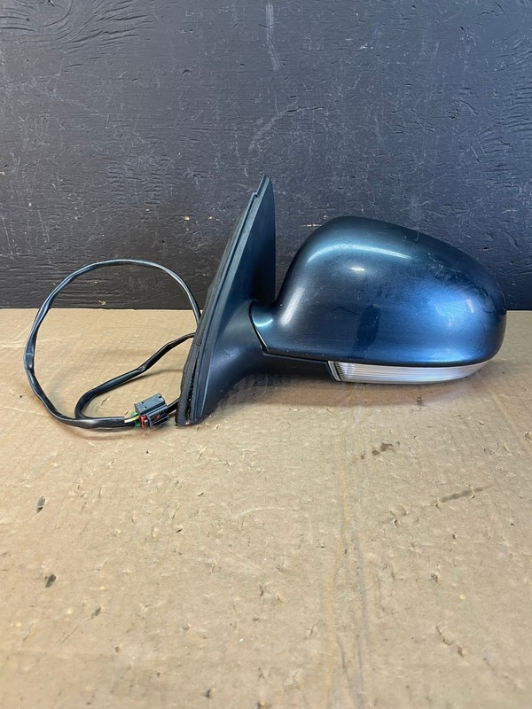 2006-2010 Volkswagen Jetta Left Driver View Door Mirror OEM AC9882 LK
