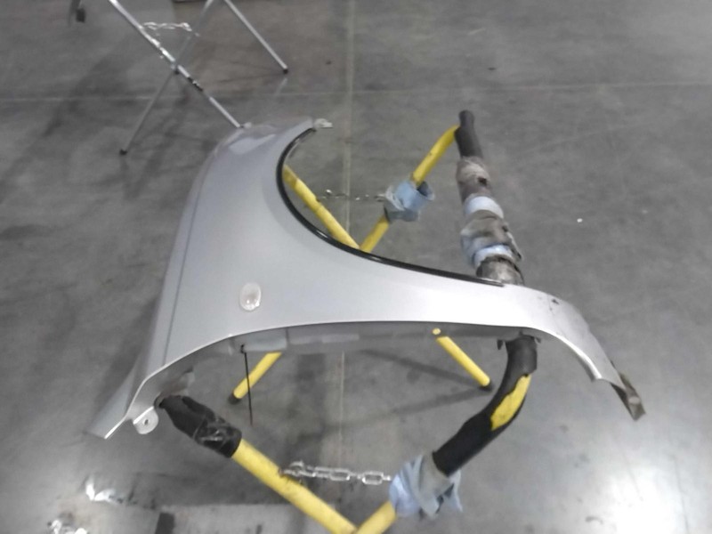 2006 Mazda 3 Right Fender Silver OEM Used Part - Scratches, 150k Miles