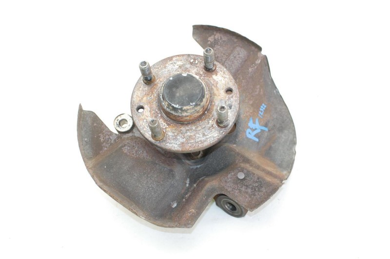 95-97 Mazda MX-5 Miata NA Passenger Right Front Spindle Assembly without ABS