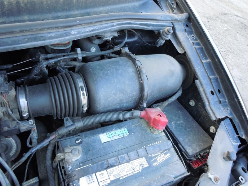 2001-2003 Ford Windstar 3.8L Air Cleaner Housing Box OEM