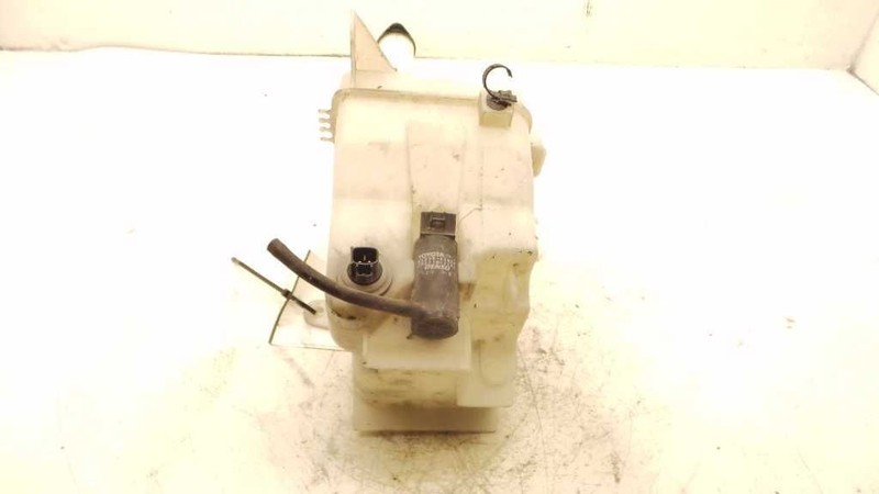 02-06 TOYOTA CAMRY 2.5L 4CYL WINDSHIELD WASHER RESERVOIR ASSEMBLY