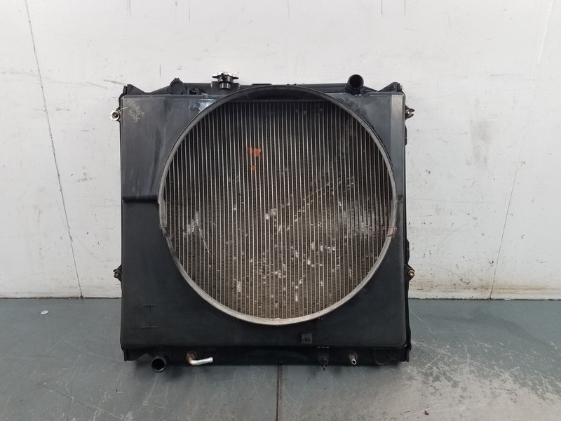 1999 Toyota 4Runner V6 4x4 Radiator / Fan Shroud Assembly - Damage #28918 H1