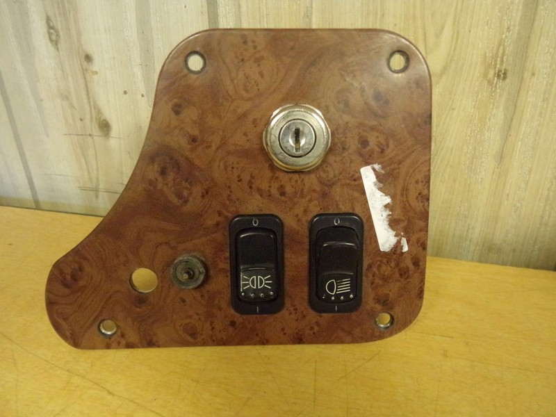 Peterbilt 17-05007M001 Dash Switch Panel *FREE SHIPPING*