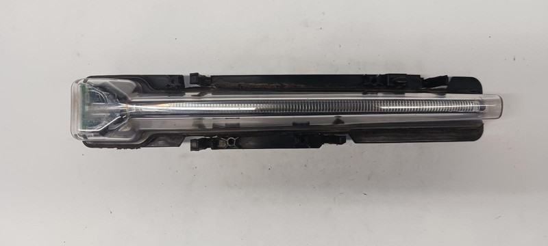 10-'19 FORD TAURUS Right Passenger Lower Front Lamp Turn Signal OEM