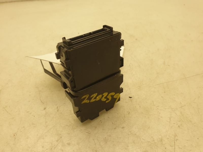 19-20 TOYOTA AVALON NETWORK GATEWAY CONTROL MODULE CHASSIS ECM ASSEMBLY
