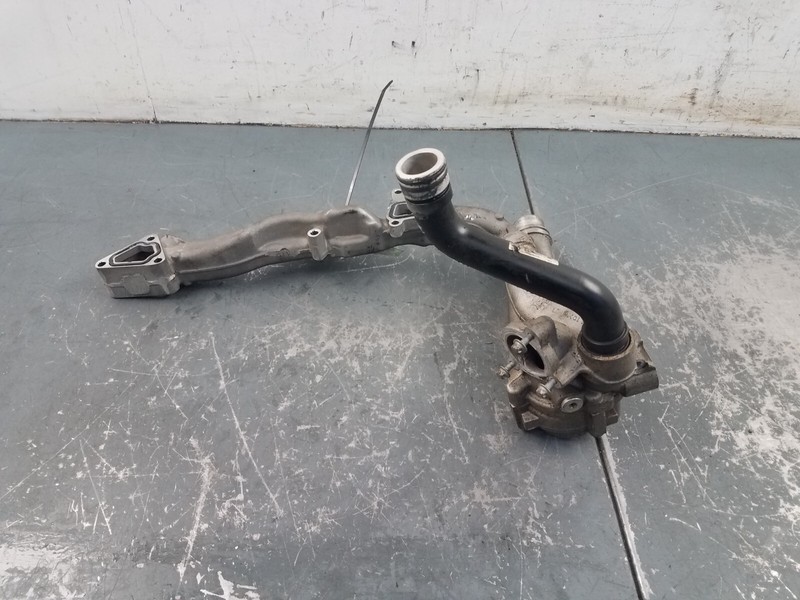 2014 Porsche 911 GT3 991.1 3.8L Water Manifold / Thermostat / Housing #3456 L1