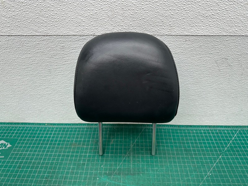 10-11 Lexus IS250 IS350 FRONT RIGHT SEAT HEADREST Black OEM