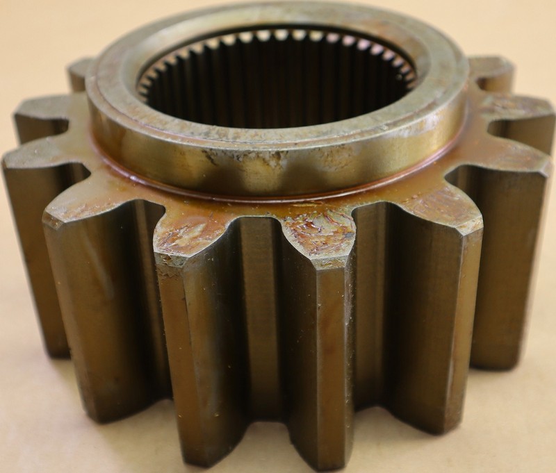 UH081 GEAR SWING TRANSMISSION HITACHI 2501152 Genuine Part NOS OEM Factory
