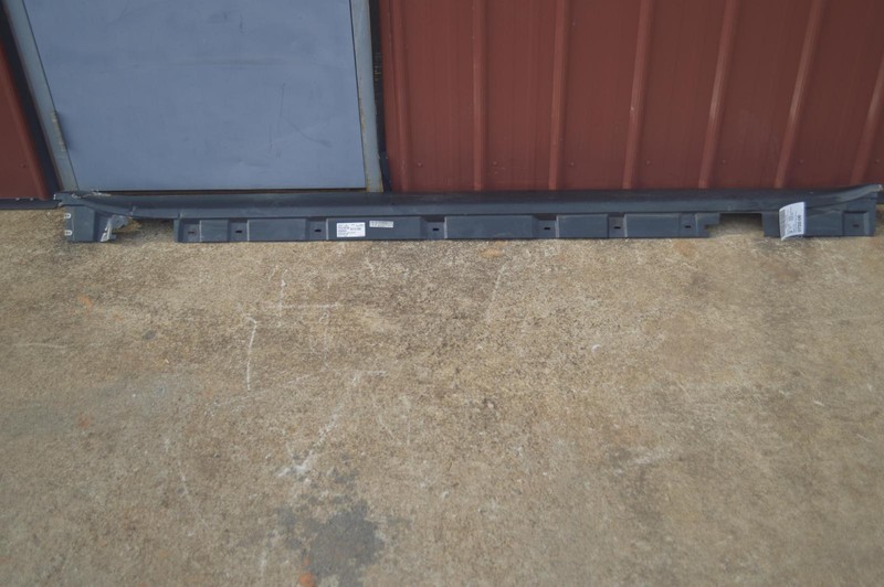 2009-2015 BMW 750LI F02 RIGHT PASSENGER ROCKER MOLDING SAPPHIRE METALLIC OEM