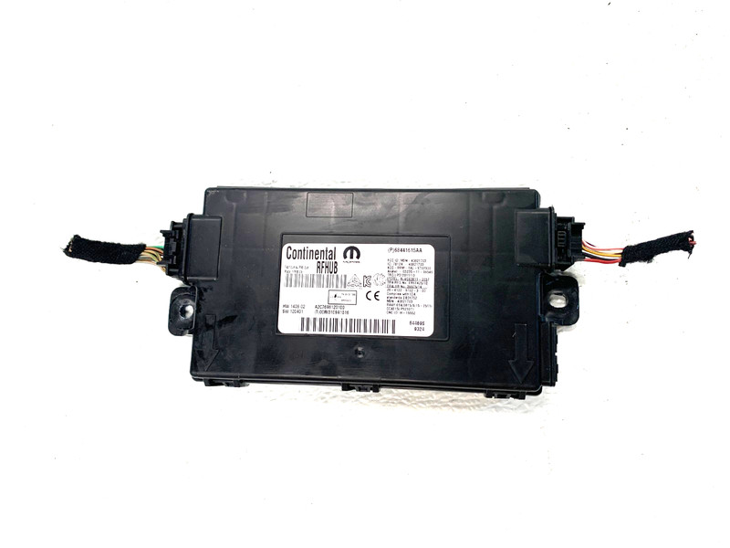 15-22 CHRYSLER 300KEYLESS ENTRY HUB RECEIVER MODULE OEM #A0.20