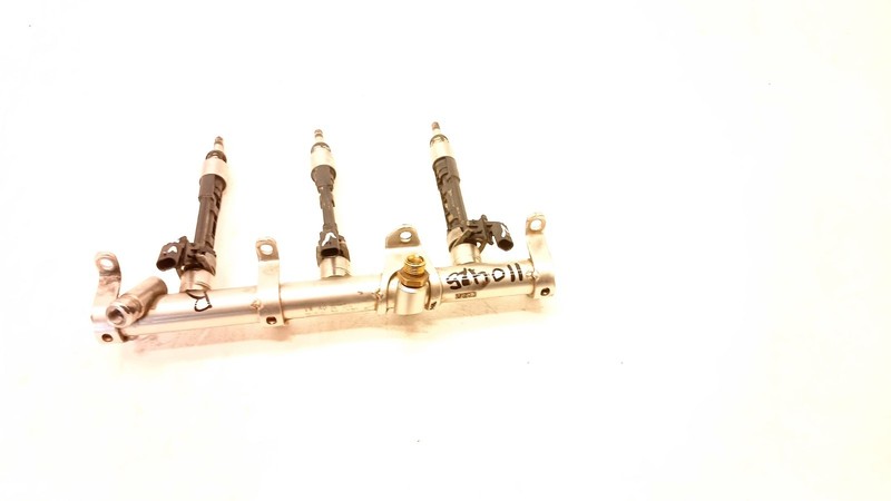 18-21 Audi b9 s4 s5 sq5 fuel injecton injector rail right passenger oem 110425