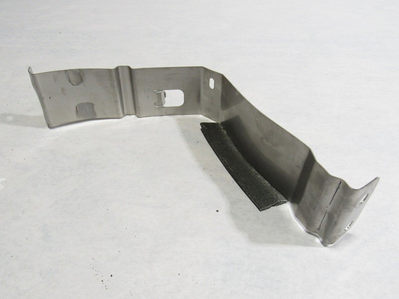 18-21 Aston Martin Vantage 2019 Rear Right Passenger Mount Bracket Support :A