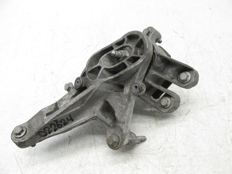 07-16 MINI COOPER S R55 R56 R57 R58 R59 R60 1.6 TRANSMISSION MOUNT BRACKET 02262