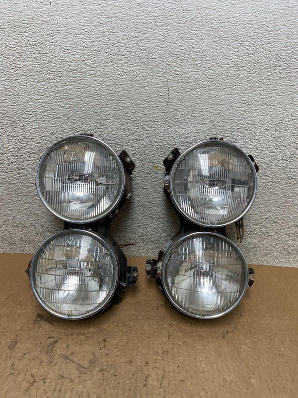 Mercedes 220SE 280SE W111 W108 W109 W112 Headlights Left+Right Z9215