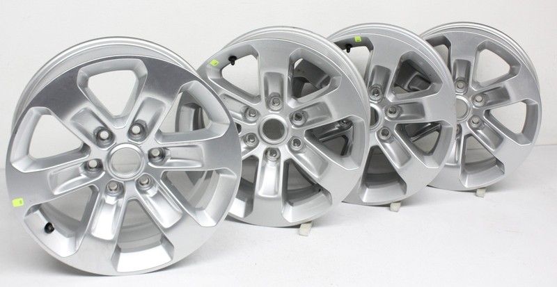Set Of 4 OEM 18 Inch Alloy Wheel For Ram 1500 Silver WBC 4755567AA