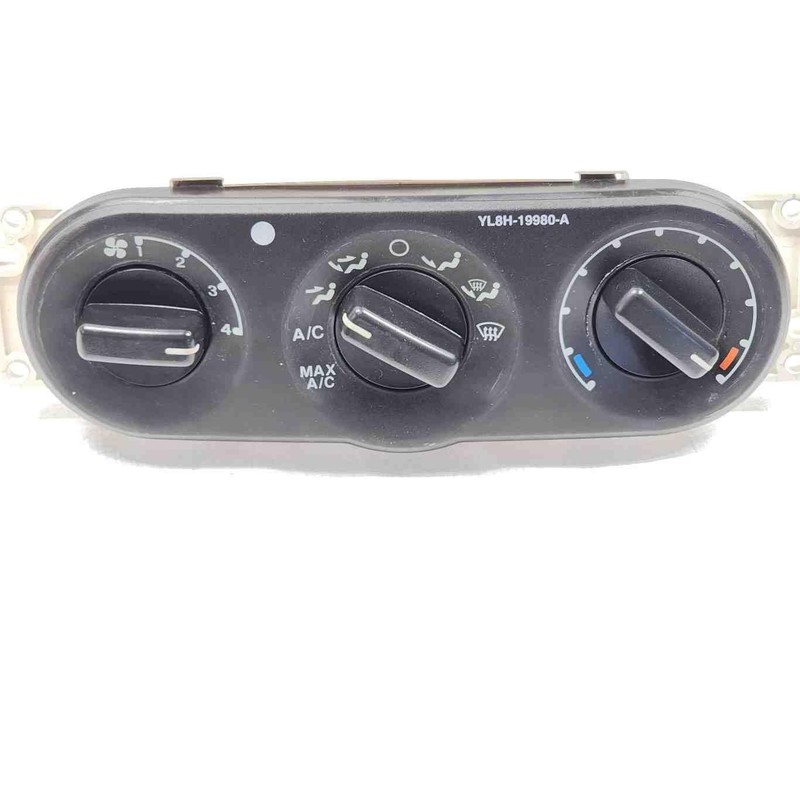 2007 Escape Front Main A/C Temperature Control Part# YL8Z19B888AA