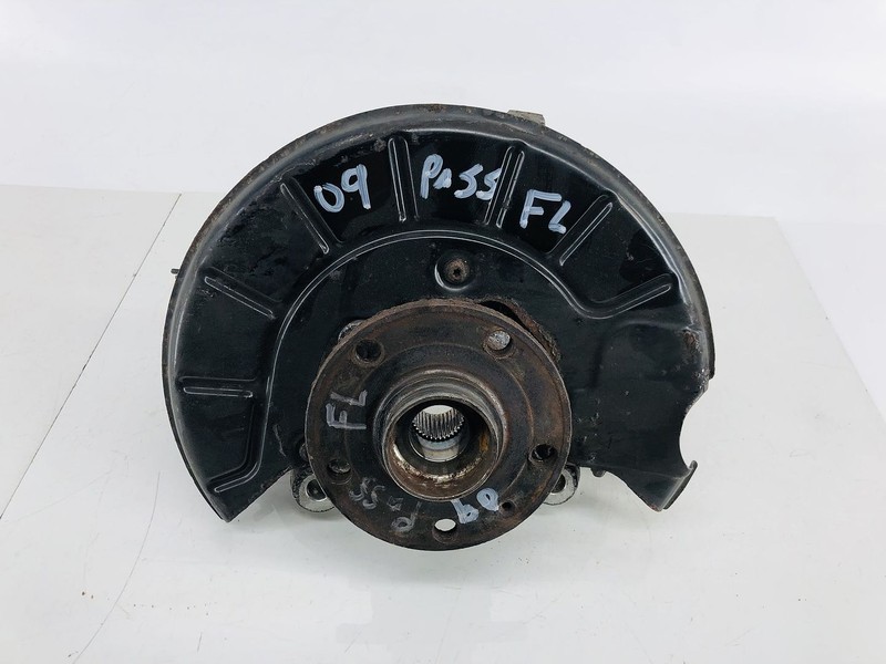 09-17 VOLKSWAGEN CC FWD FRONT LEFT DRIVER SIDE SPINDLE KNUCKLE WHEEL HUB OEM