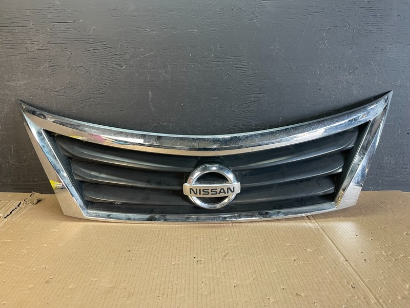 2013 to 2015 Nissan Altima Front Upper Grill Grille Sedan Aftermarket AE3683 DG