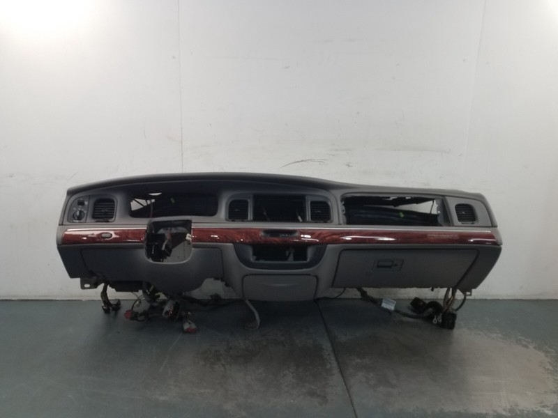 2000 Grand Marquis / Crown Vic Victoria Dash Panel#1010 D2