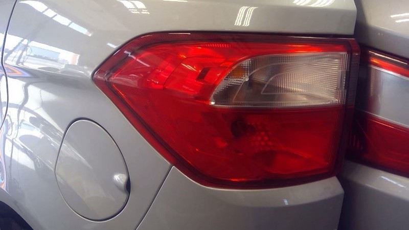 Driver Tail Light S Model Bright Red Lens Outer Fits 18-22 ECOSPORT 3410512