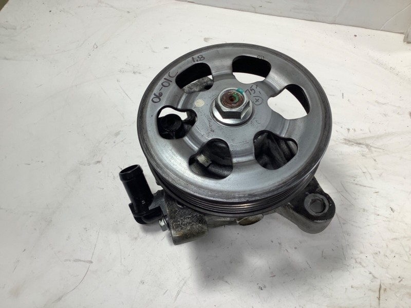 06-11 Honda Civic 1.8LPower Steering Pump 56100-RNA-A030 OEM