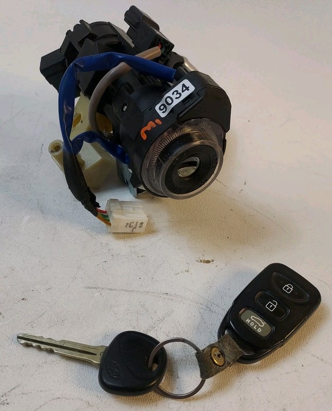 2011-16 Hyundai Elantra Conventional Ignition Switch Assembly w/1 Key & Fob OEM