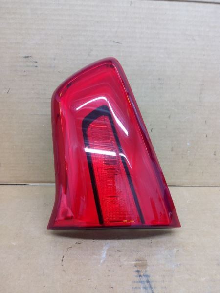 Passenger Tail Light Gate Mounted Incandescent Fits 14-16 SPORTAGE 269388