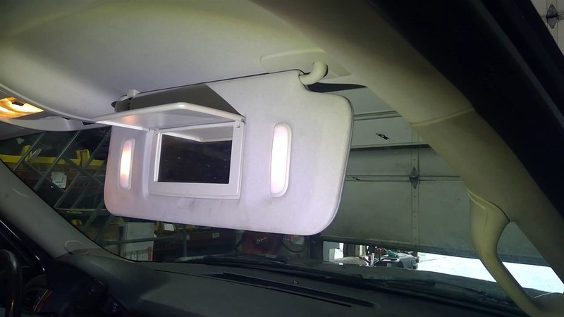 Passenger Right Sun Visor Illuminated Fits 07-14 ESCALADE 1800374