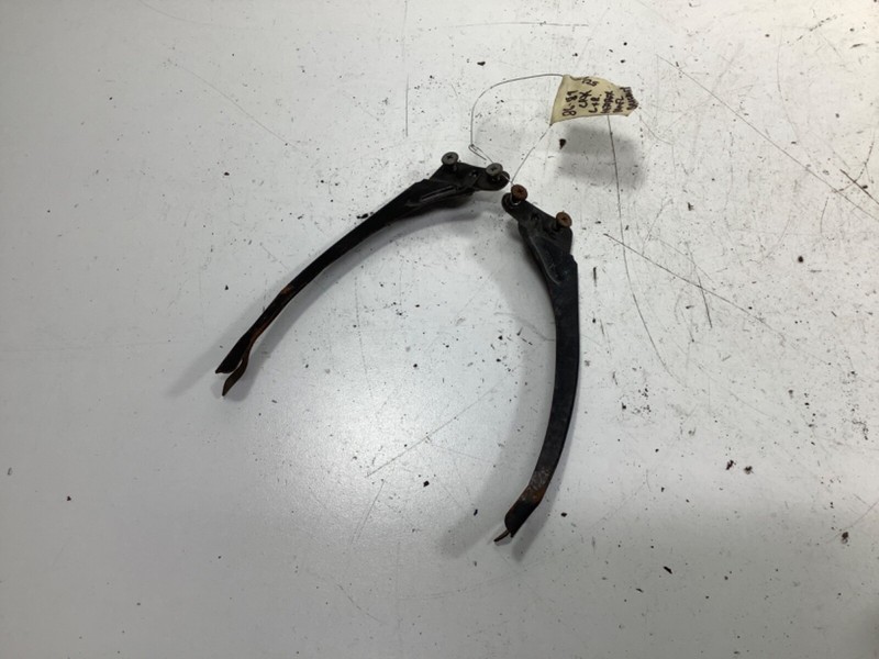 86-87 Honda CRX Left & Right Front Header Panel Brackets OEM