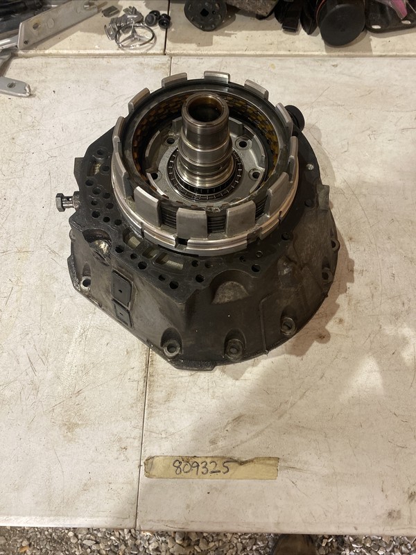 00 - 03 Mercedes CLK55 AMG 722.6 Transmission Bell Housing 2102710801 Oil Pump
