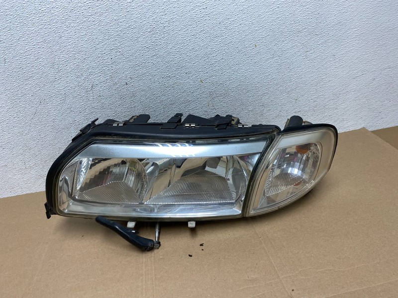 2004 2005 2006 Volvo S80 Left Driver LH Side Halogen Headlight Oem AE4830 DW