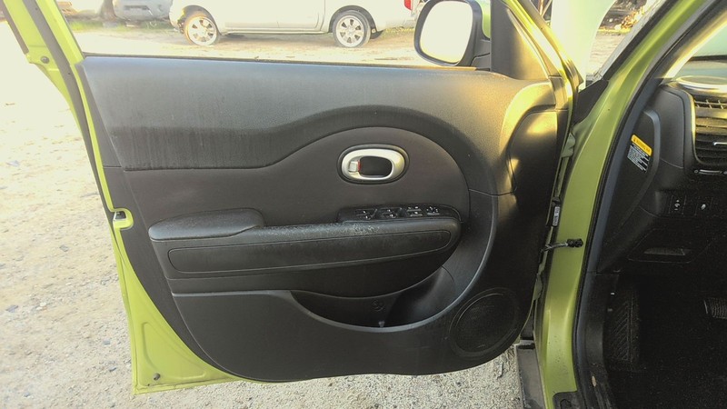 Front Door Trim Panel KIA SOUL Left 14 15 16 17 18 19