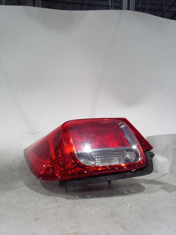2013 Chevrolet Malibu Left Tail Light Assembly Grey OEM 356245 124K Miles