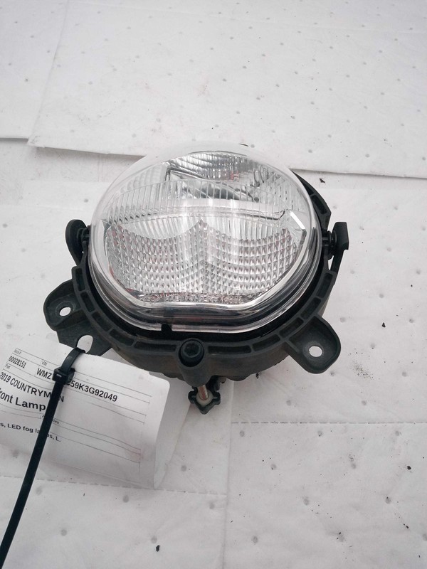 Used Fog Light Assembly fits: 2019 Mini Countryman fog lamps LED fog lamps Grade