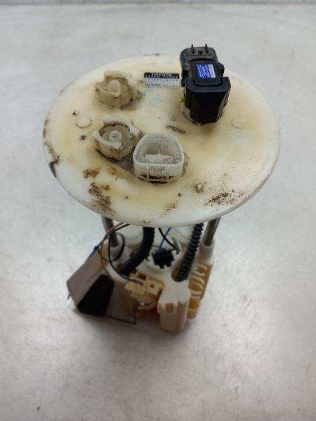 03-05 LEXUS GX470 4.7L 4WD AT GAS FUEL PUMP