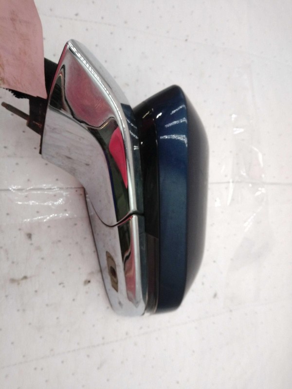 Used Left Door Mirror fits: 2017 Lincoln Mkz Power approach lamps heated painted