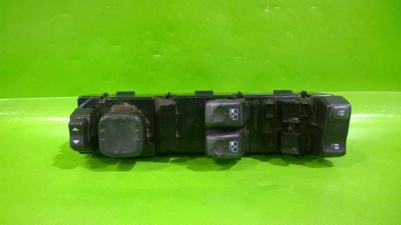 03-05 SILVERADO EXT CAB DRIVER MASTER WINDOW LOCK MIRROR SWITCH OEM 4416-6