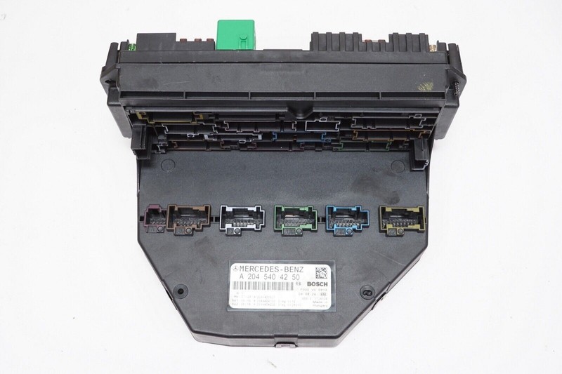 MERCEDES W204 C-Class Front SAM Module Relay Fuse Box OEM 2008 2009