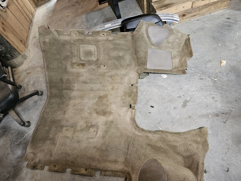 Carpet1996-2002 GMC Savana Front