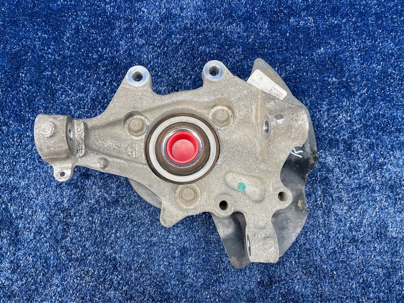 2006-2009 PONTIAC SOLSTICE REAR LEFT DRIVER HUB SPINDLE KNUCKLE OEM