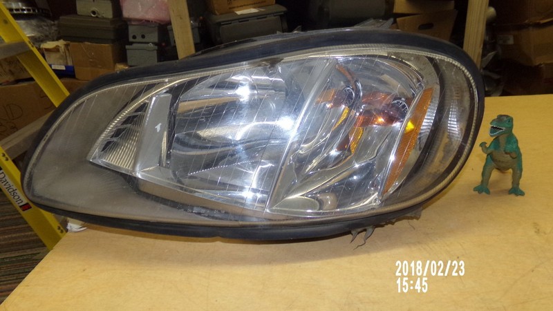 Hella Headlight HB3A HB4A LH Left Headlight 964 011-00 *FREE SHIPPING*