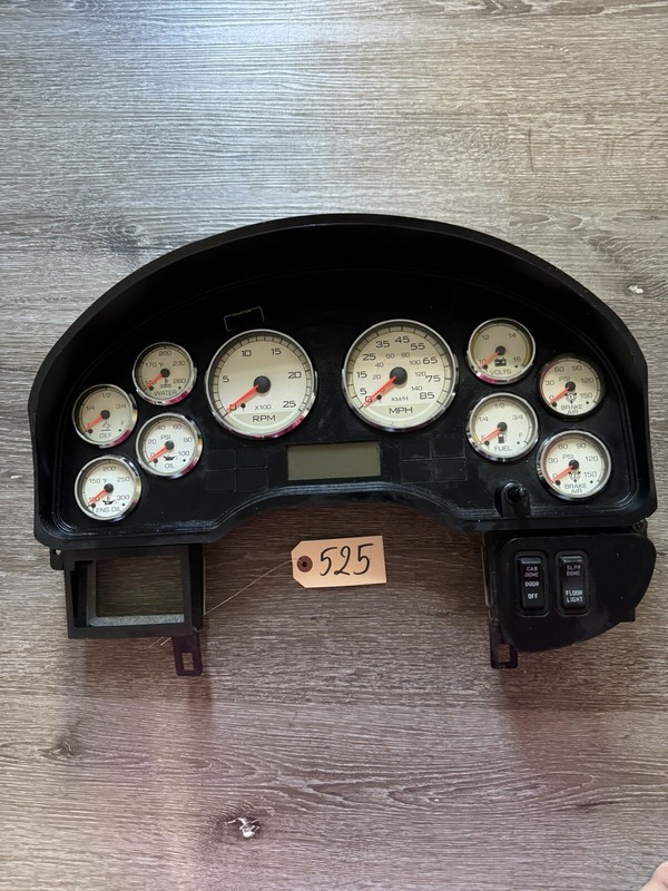 INTERNATIONAL Instrument Cluster/Gauge Panel - P/N: 6112330C92 32484-345