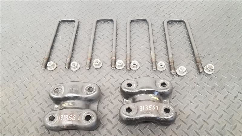 99-07 Chevrolet Silverado 1500 Rear Axle U-Bolts W/ Plates Assembly OEM 25761309