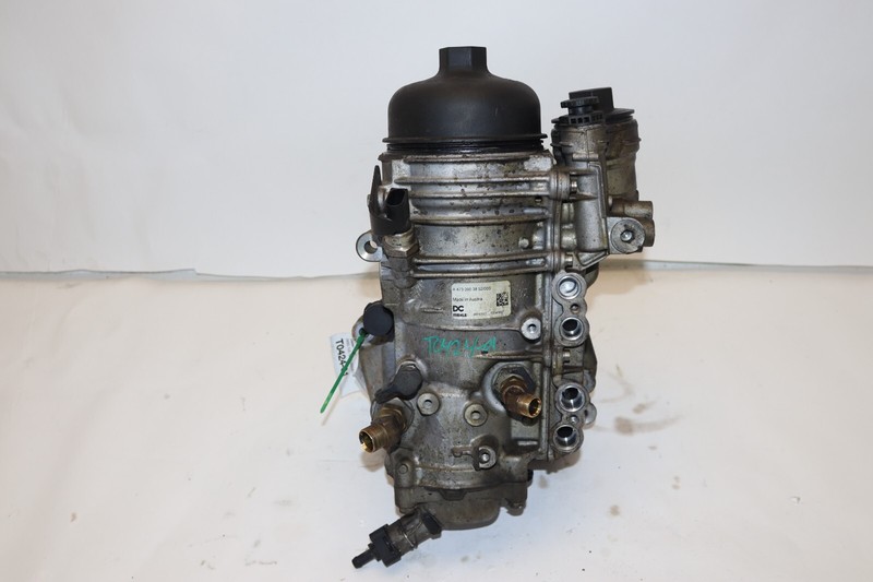 2008-2017 FREIGHTLINER CASCADIA 125 14.8L DD15 ENGINE OIL FILTER HOUSING OEM