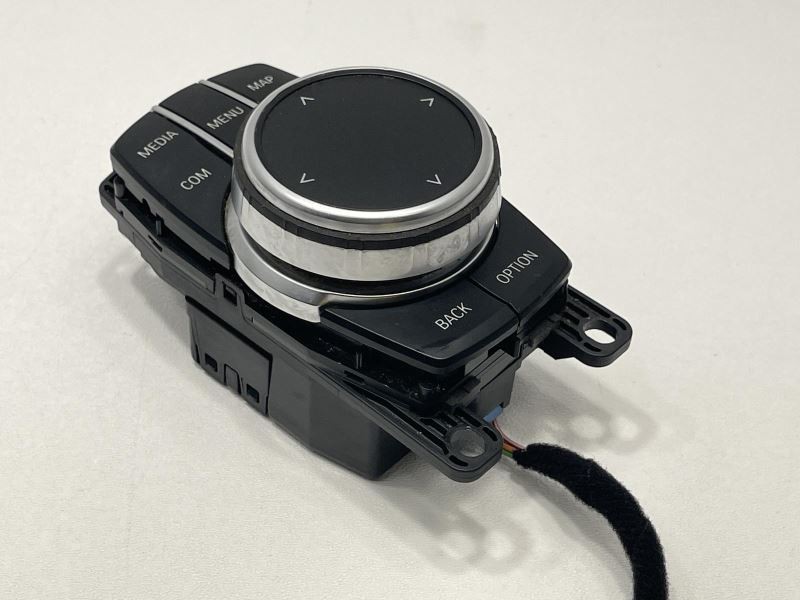 2017-2022 BMW 530i iDRIVE INFO DISPLAY SWITCH BLACK TC:IO475 61K 55192