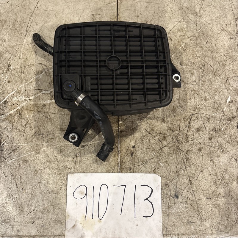 AUDI 2.0L Fuel Vapor Charcoal Canister Assembly 8E0201801LA4/S4 1.8L, 3.0L